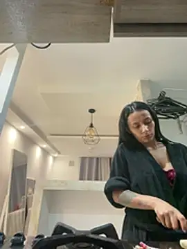 Watch karlyn_angels live on EroticFlix - High definition streams