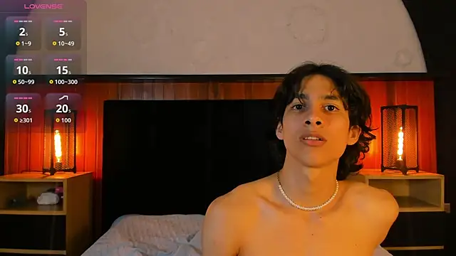 Cheys_Mast live sex cam