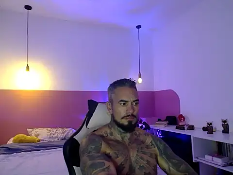 Dom_Jhuan live cam on StripChat