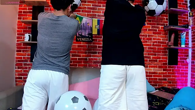 Hoot_boyss_ webcam