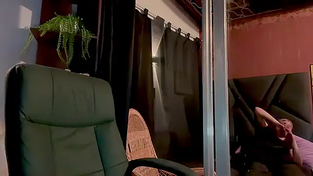 MarcellaGriffin webcam