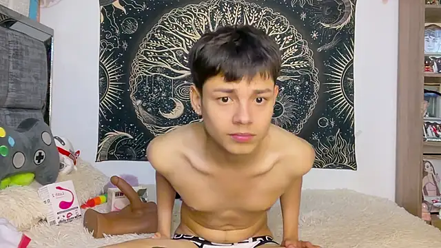 Bldavioro45 - Male webcam sex chat