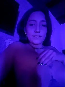 Watch Eveelync25_ live on EroticFlix - High definition streams