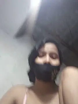 Rajni-777 live cam on StripChat