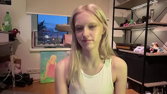 Watch ShoshanaNogueras live on EroticFlix - High definition streams