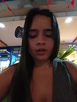 Julieth_hot-69 webcam