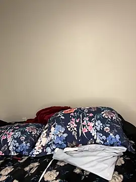treasurebabii webcam