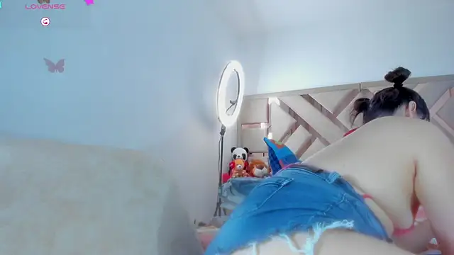 ashelydainii webcam