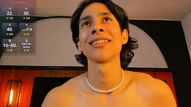 Cheys_Mast live sex cam
