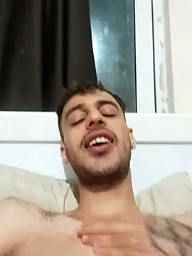 Rhast211 live cam on StripChat