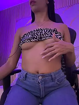 Naho_19 webcam
