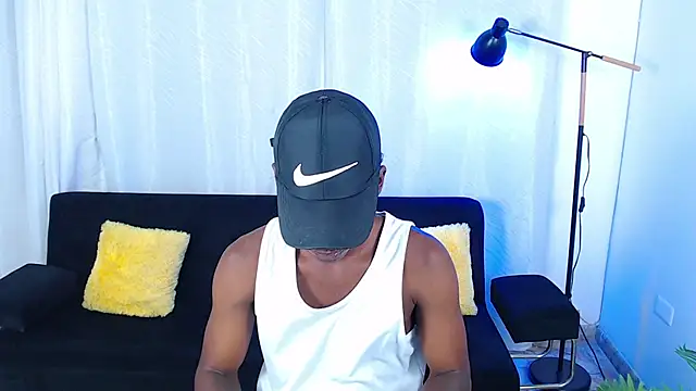 alexaandro18 webcam