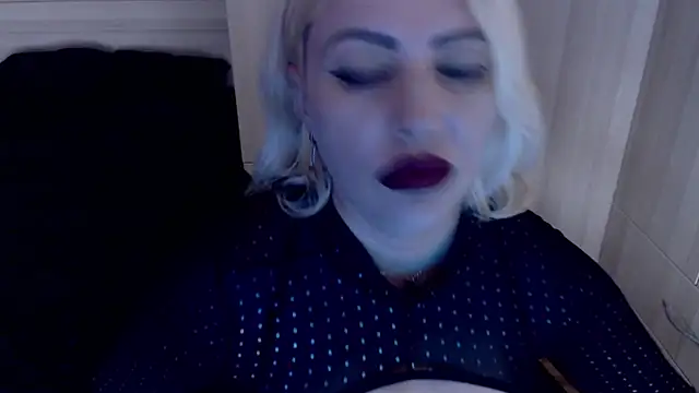 MistressDemi webcam