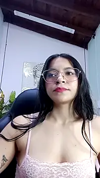 lalytulu99 live cam on StripChat