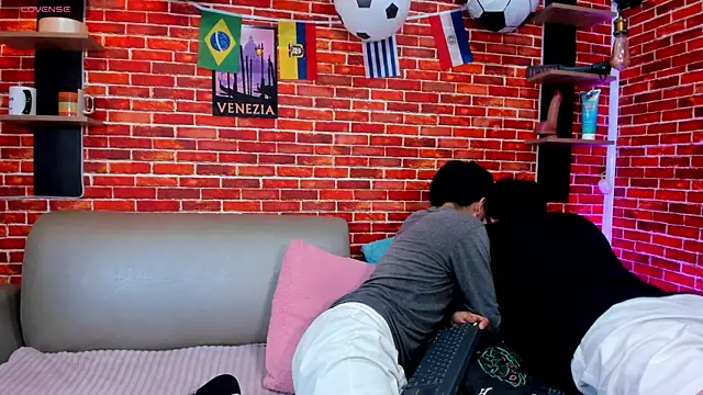 Hoot_boyss_ webcam