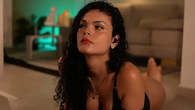 Model: GiaFaaris