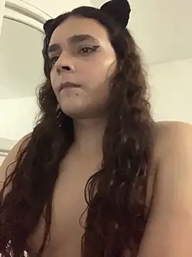 Modelo: La-Gatiita-trans