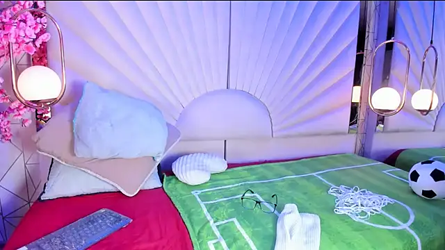 EmmaWilliam1 webcam