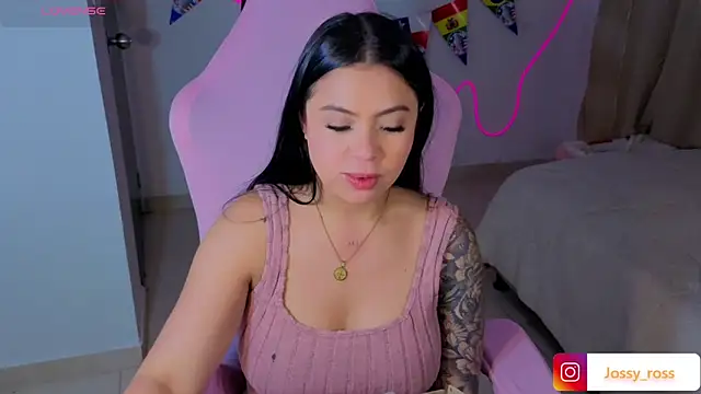 Watch Victoryyy_ live on EroticFlix - High definition streams