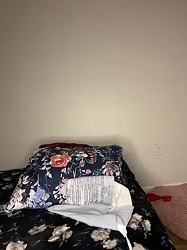 treasurebabii webcam