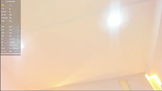 Watch SalomeeBell live on EroticFlix - High definition streams