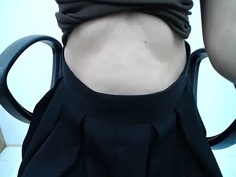 _Lady- webcam