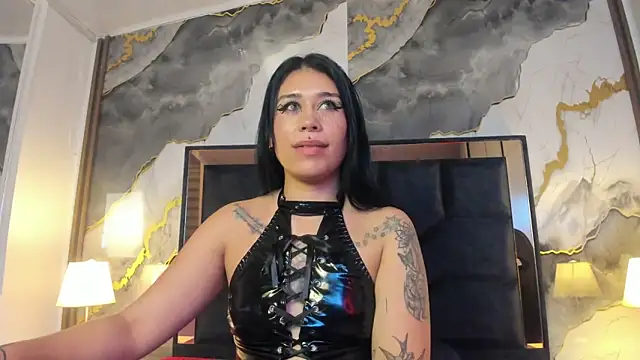 SusanVilla live cam on StripChat