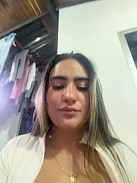 Miilana_ webcam