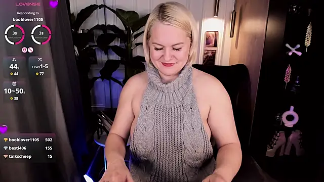 YolandaKiss webcam