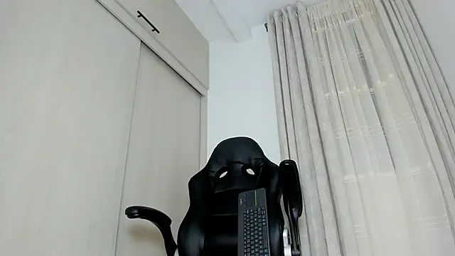 Biscuit_oliva webcam
