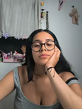 Annya-sweet webcam