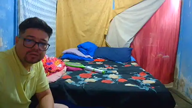 pecadodulce123 live cam on StripChat