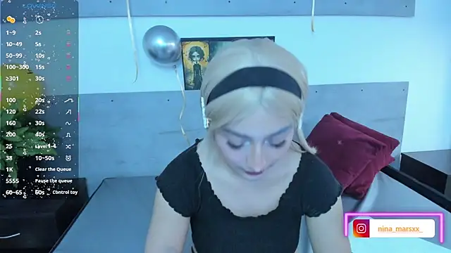 Nina-Mars live cam on StripChat