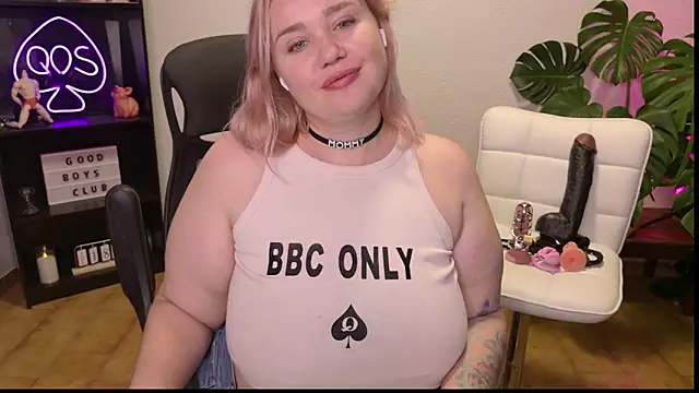 MargotGrey live cam on StripChat
