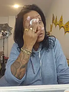 LadyNahir webcam