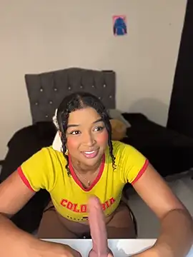 Watch mitschellfox21 live on EroticFlix - High definition streams