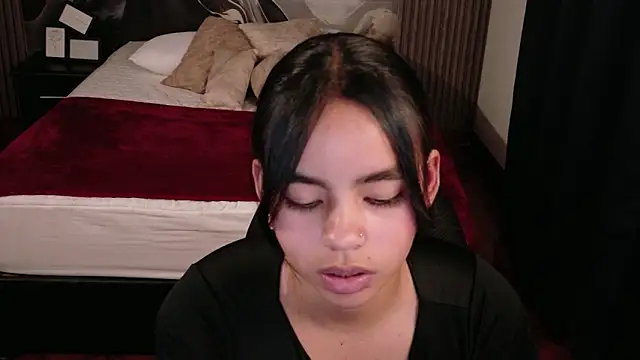 Watch SofiaMante_ live on EroticFlix - High definition streams