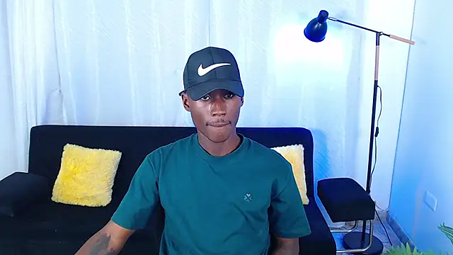 alexaandro18 webcam