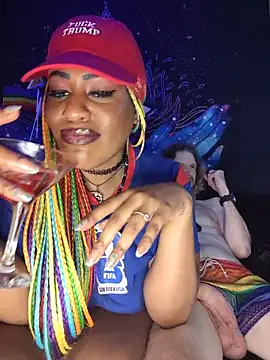 AmazonianMistress webcam