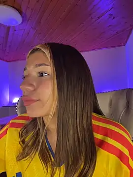 Isabella18_pink webcam
