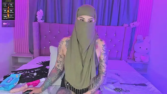 Nayla-Mouna webcam