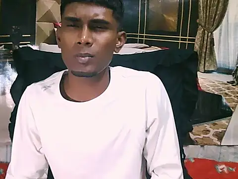 IndianThuggin webcam