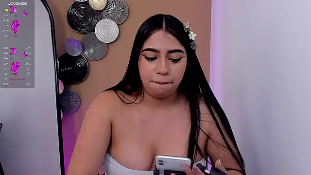 luna_cute__ webcam