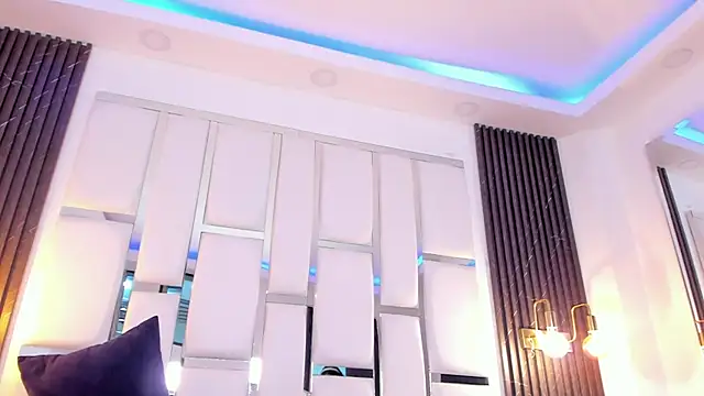 Maia_Clark520 webcam