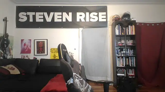 stevenrisenyc (Ask my age) - get hard in undies