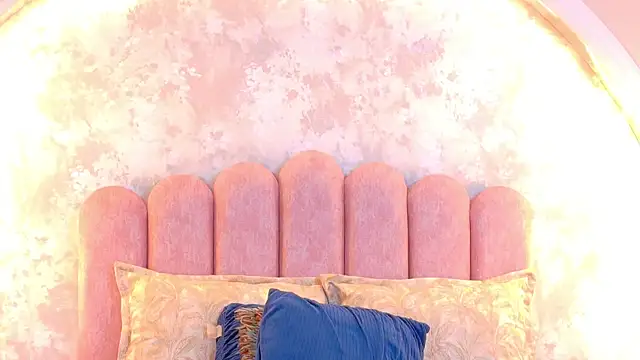 AshleyMorgans webcam