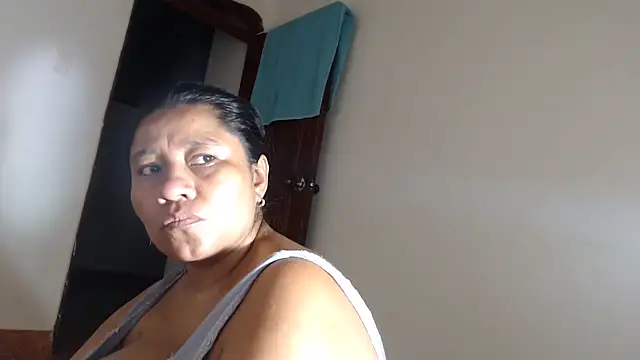 adrixxx38 webcam