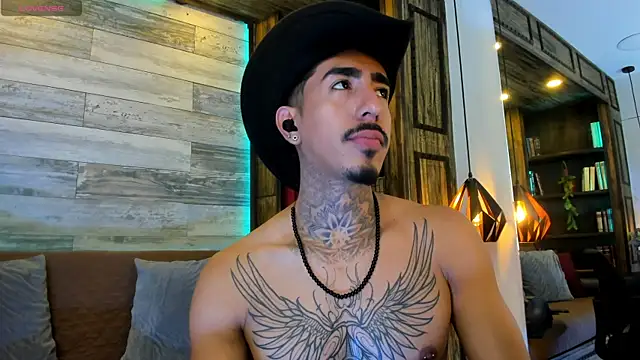 Donovan_Desmond webcam