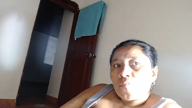 adrixxx38 webcam