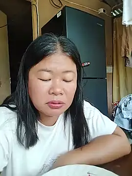 Lovelywoman43 webcam